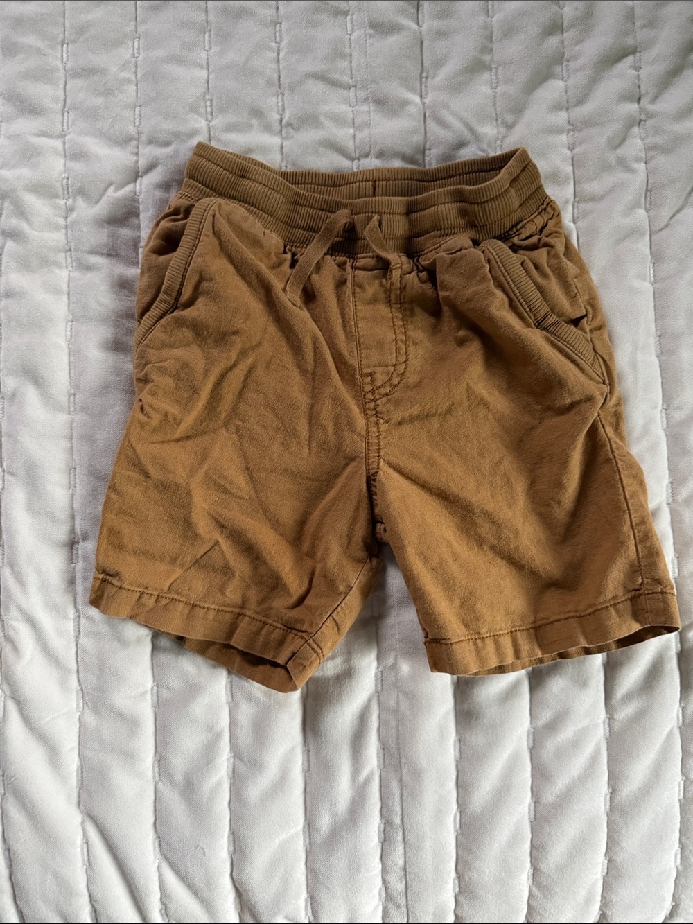 Tea size 5t brown/tan shorts